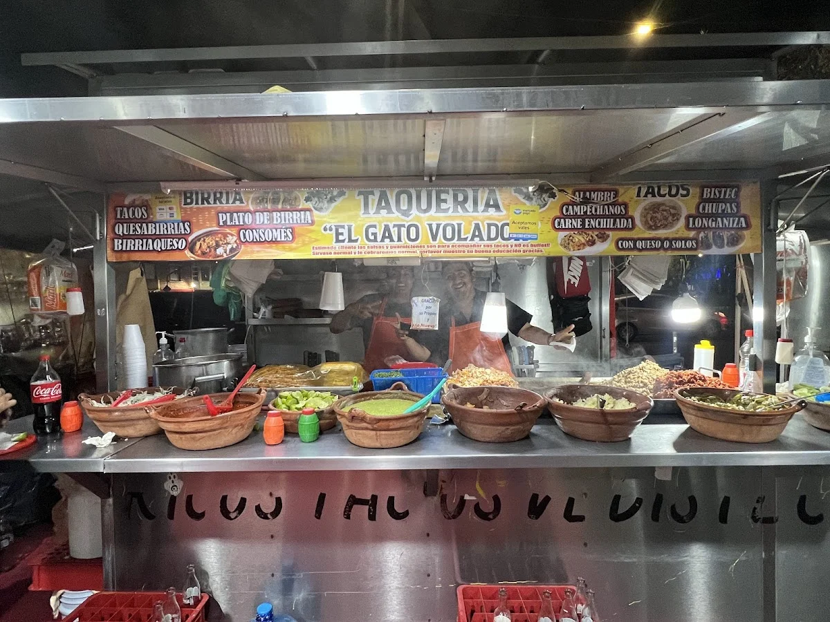 Tacos “El Gato Volador”
