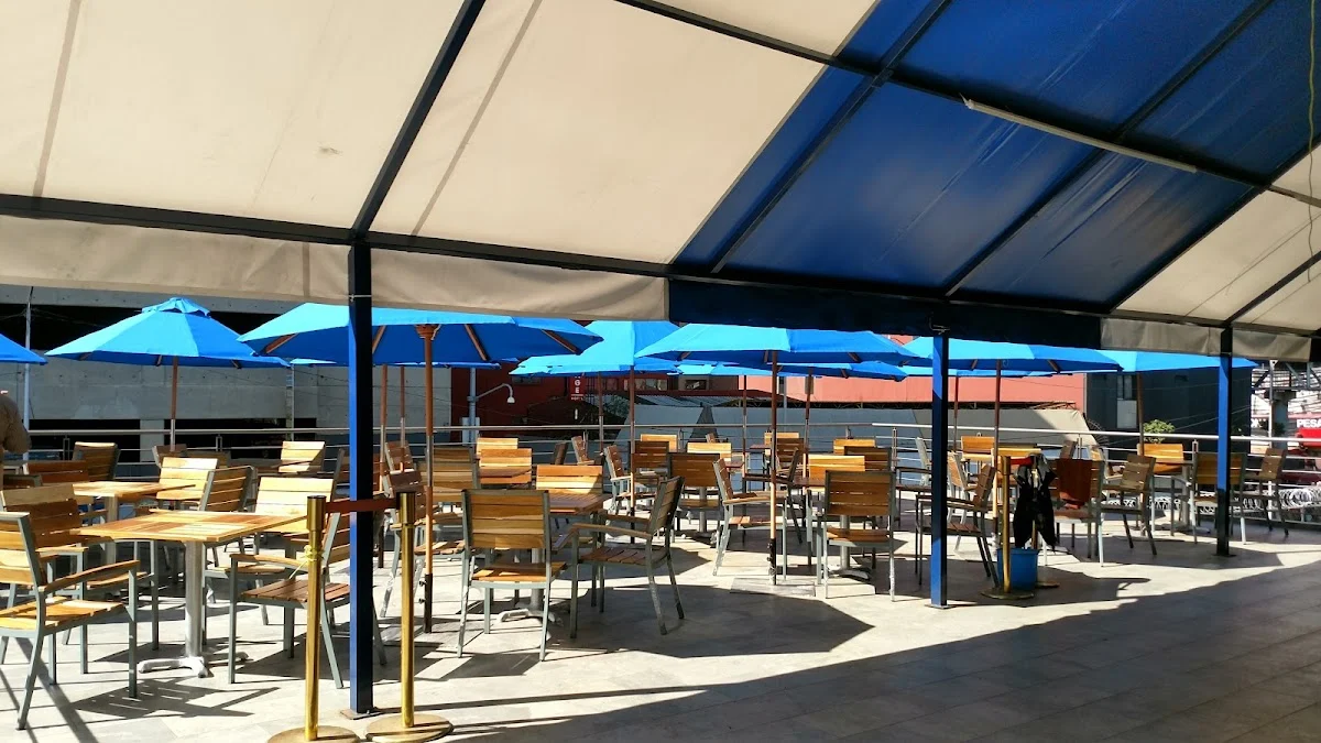 Plaza Comercial Pino Suarez