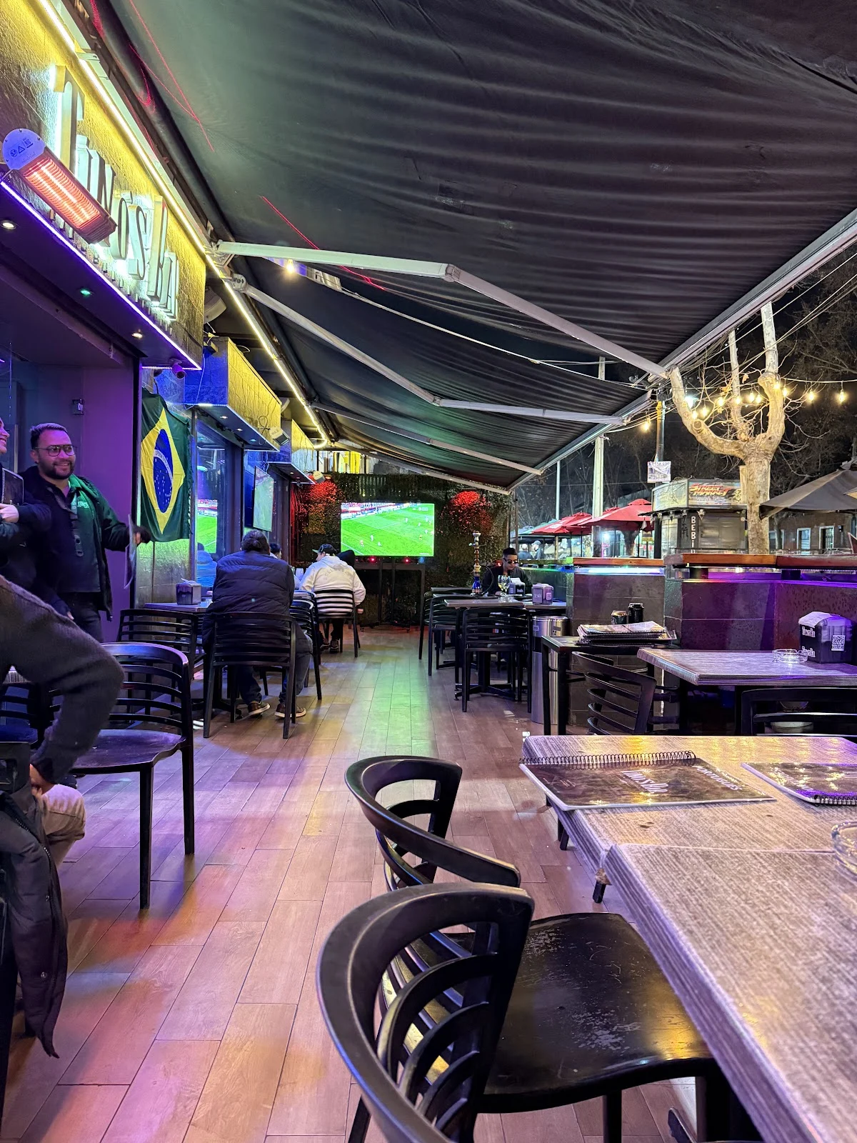 Tino’s Bar