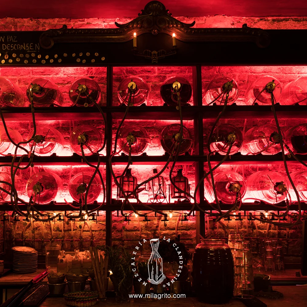 La Clandestina Mezcalería