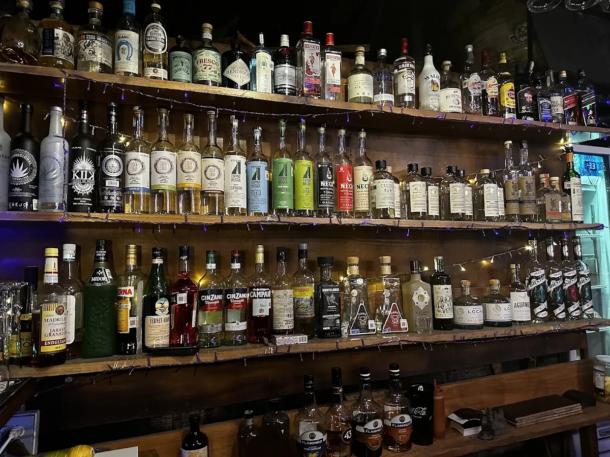 Mezcalería Necios