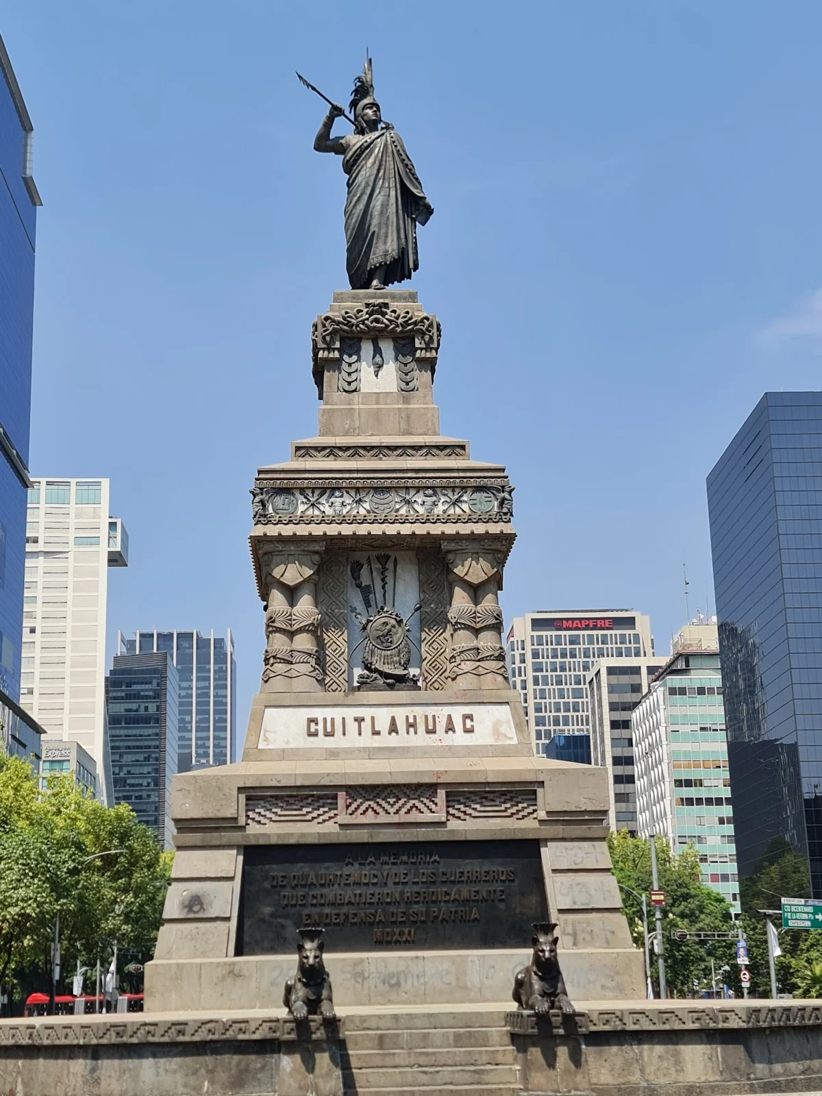 Monumento a Cuauhtémoc