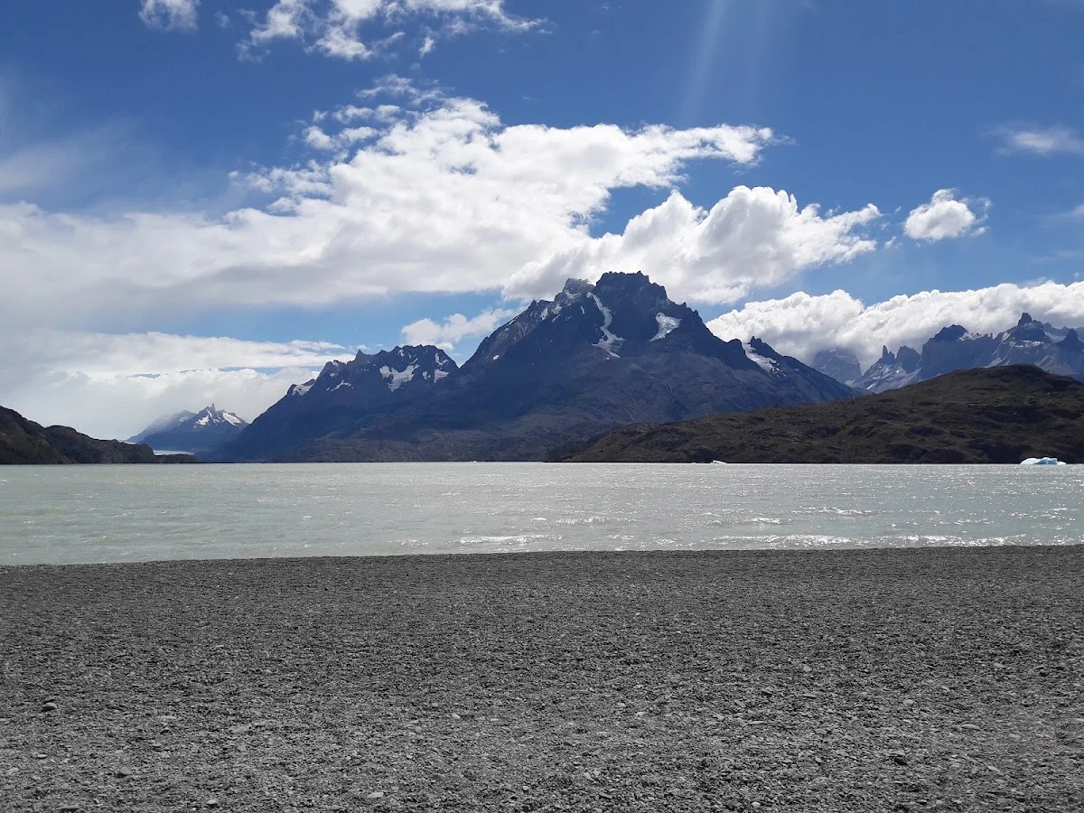 Mirador Lago Grey