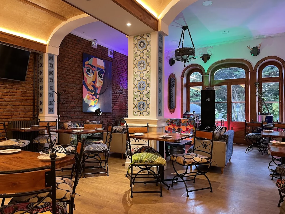 Olé Tapas & Copas