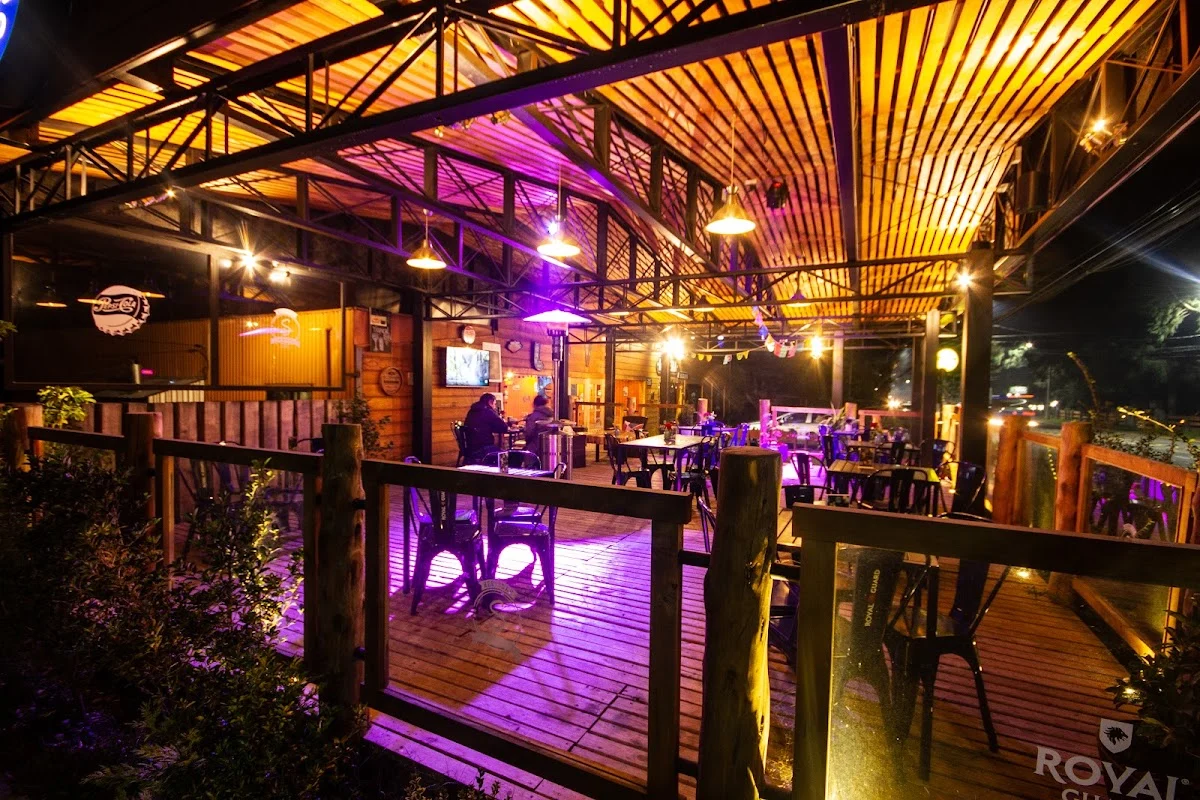 Resto-Bar Sanguruchos Pucon